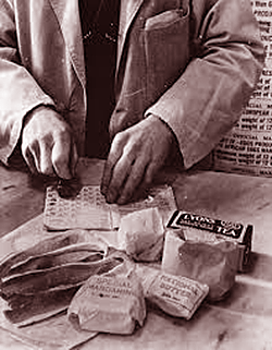 Christmas cake under rationing 1940's